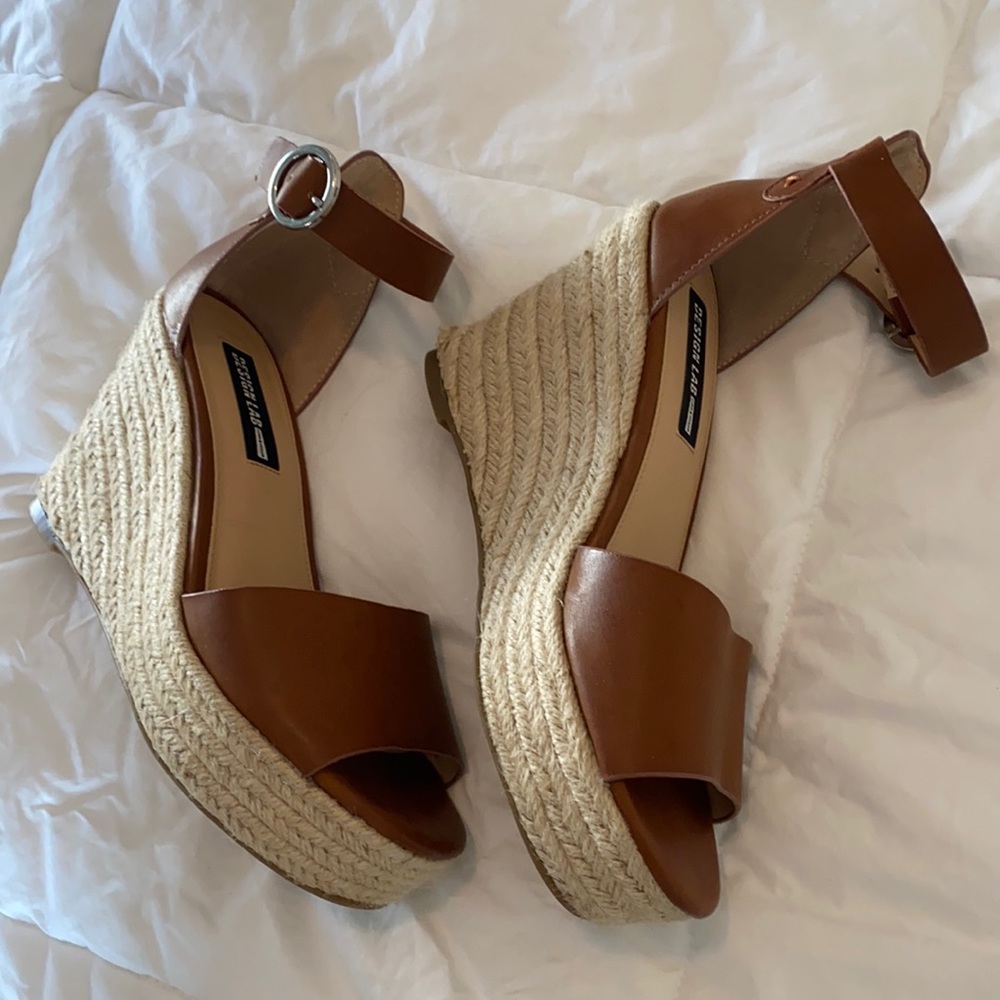 Tan Wedges